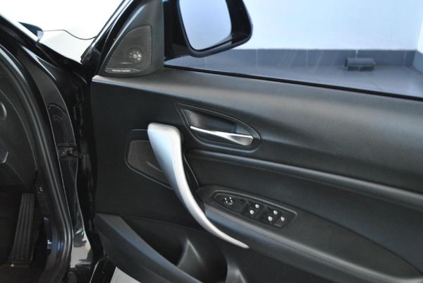2013-BMW-1-Series-125i-5-dr-M-Sport-Auto image:17