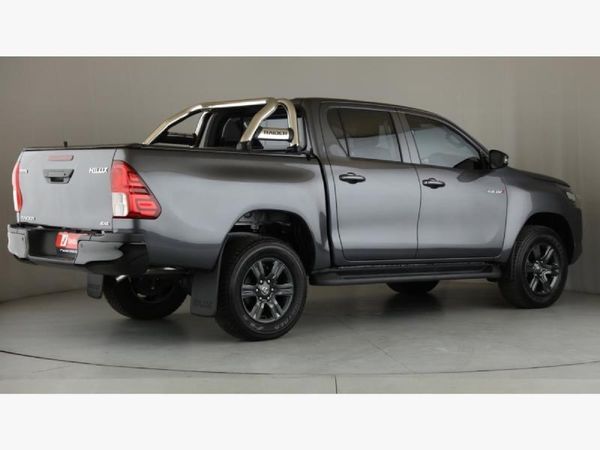 2025-Toyota-Hilux-24-GD-6-Raider-4x4-Auto-Double-Cab image:24