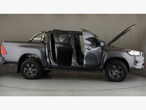 2025-Toyota-Hilux-24-GD-6-Raider-4x4-Auto-Double-Cab image:25