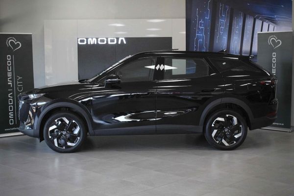 2026-Omoda-C7-16T-Luxury image:3