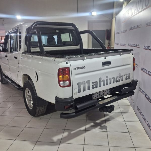 2010-Mahindra-Scorpio-25-TCi-Double-Cab image:2