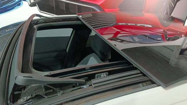 2024-Volkswagen-Taigo-10-TSI-R-Line-Auto image:14