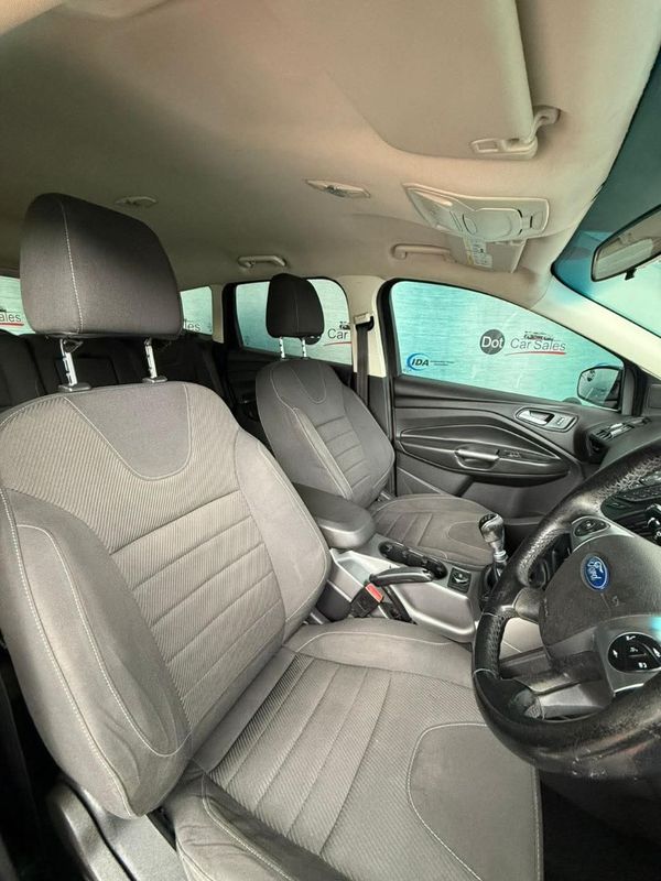 2013-Ford-Kuga-16-EcoBoost-Ambiente image:13