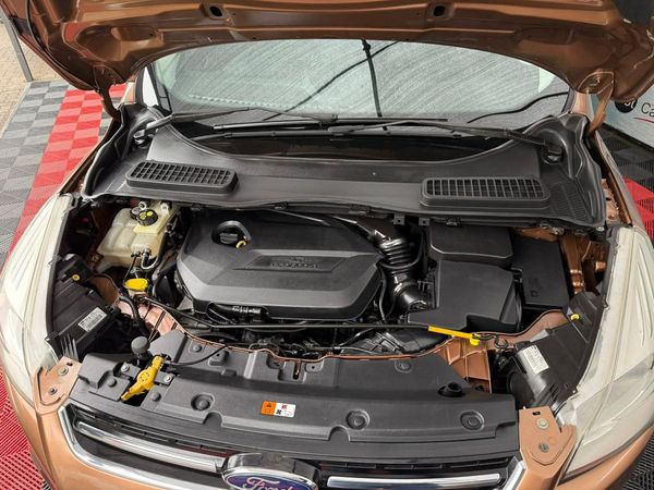 2013-Ford-Kuga-16-EcoBoost-Ambiente image:17