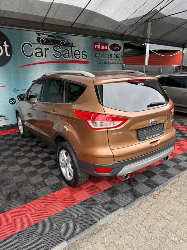 2013-Ford-Kuga-16-EcoBoost-Ambiente image:6