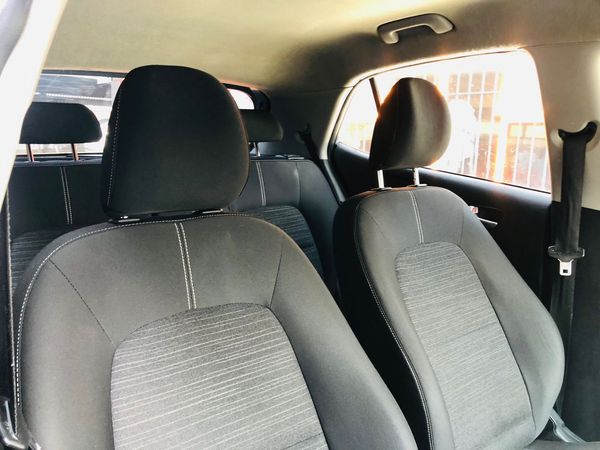 2020-Kia-Picanto-12-Street-Auto image:9
