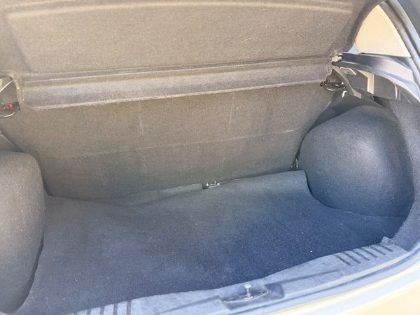 2015-Ford-Figo-14-Ambiente image:16