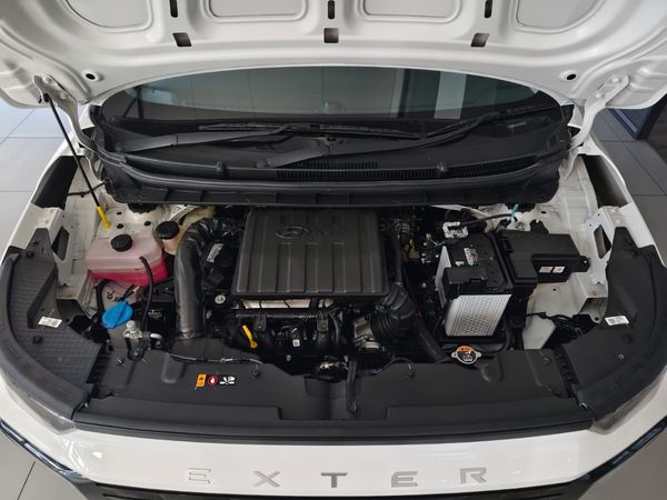 2025-Hyundai-Exter-12-Executive image:18