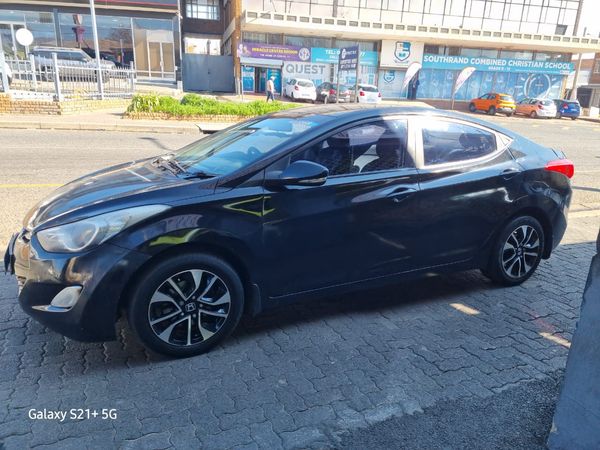 2012-Hyundai-Elantra-16-GLS-Premium image:10