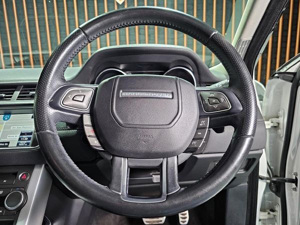 2017-Land-Rover-Range-Rover-Evoque-20-SD4-HSE-Dynamic image:10