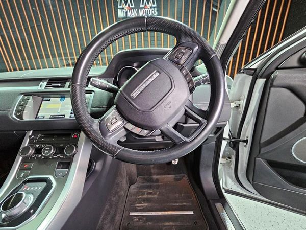 2017-Land-Rover-Range-Rover-Evoque-20-SD4-HSE-Dynamic image:18