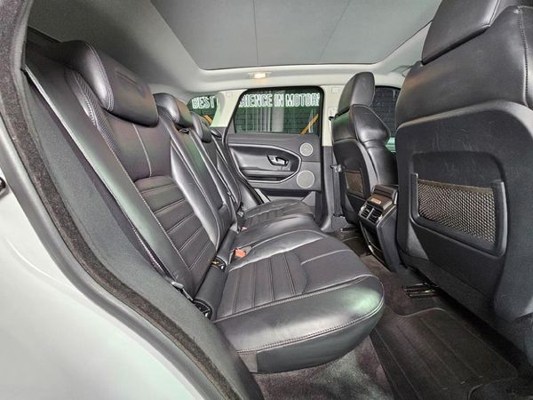 2017-Land-Rover-Range-Rover-Evoque-20-SD4-HSE-Dynamic image:21