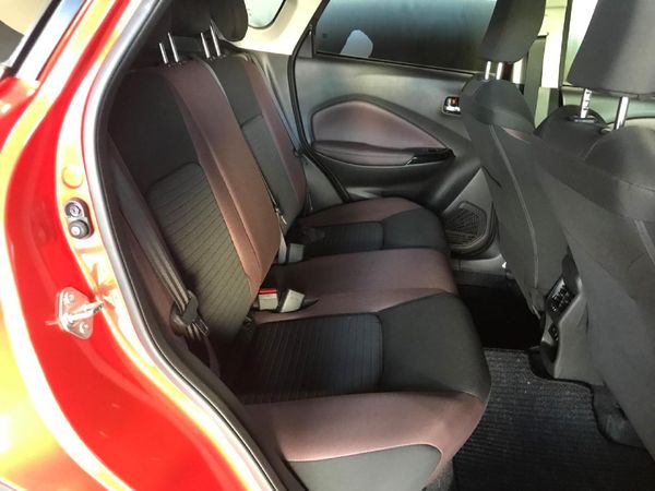 2026-Suzuki-Fronx-15-GLX-Auto image:9