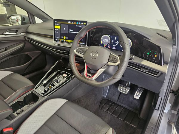 2026-Volkswagen-Golf-8-GTI-20-TSI-DSG image:10
