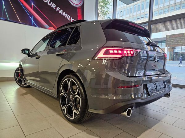 2026-Volkswagen-Golf-8-GTI-20-TSI-DSG image:13