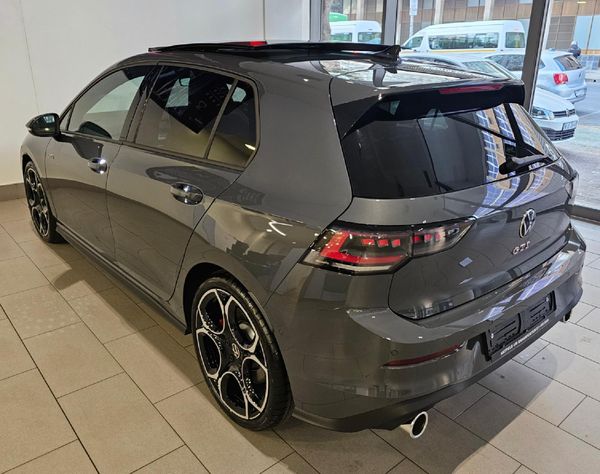 2026-Volkswagen-Golf-8-GTI-20-TSI-DSG image:17