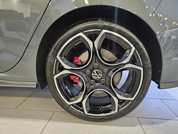 2026-Volkswagen-Golf-8-GTI-20-TSI-DSG image:20
