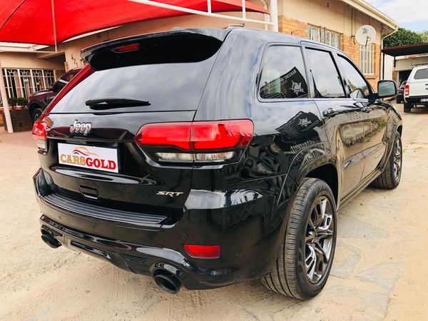 2017-Jeep-Grand-Cherokee-64-SRT image:5