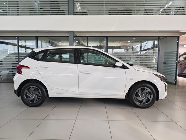 2025-Hyundai-i20-12-Premium image:8