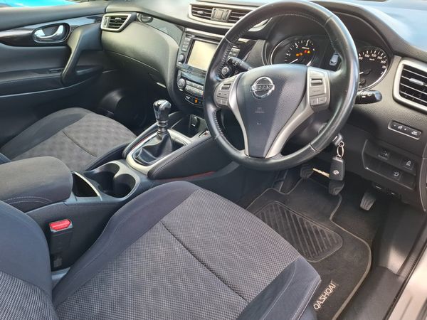 2015-Nissan-Qashqai-15-dCi-Acenta image:10