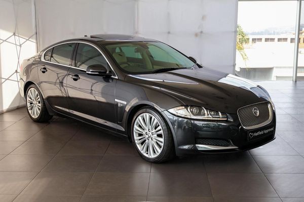 2013-Jaguar-XF-30-SC-Premium-Luxury image:5