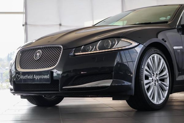 2013-Jaguar-XF-30-SC-Premium-Luxury image:6