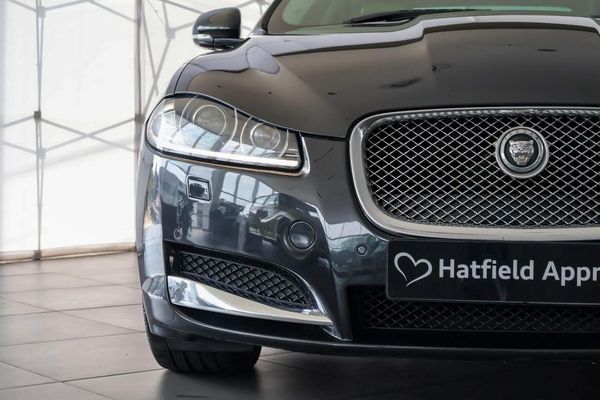 2013-Jaguar-XF-30-SC-Premium-Luxury image:7