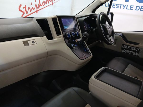 2025-Toyota-Quantum-28-GL-Auto-14-Seater image:6