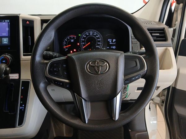 2025-Toyota-Quantum-28-GL-Auto-14-Seater image:7