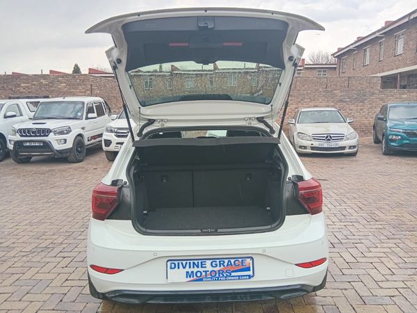 2022-Volkswagen-Polo-10-TSI-Highline-85kW image:12