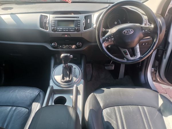 2015-Kia-Sportage-20-CRDi-Auto-Diesel-Automatic image:12