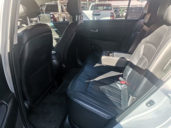 2015-Kia-Sportage-20-CRDi-Auto-Diesel-Automatic image:8