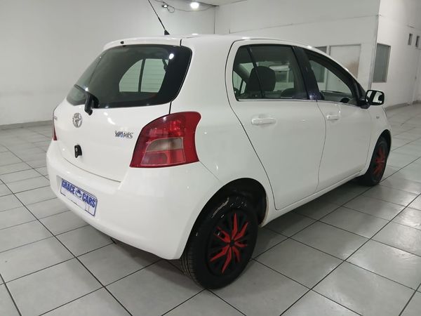 2008-Toyota-Yaris-T3 image:14