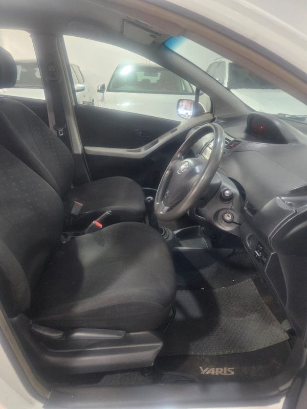 2008-Toyota-Yaris-T3 image:4