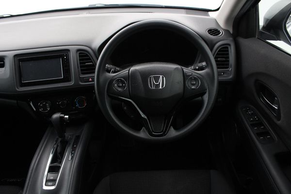 2020-Honda-HR-V-15-Comfort-Auto image:5