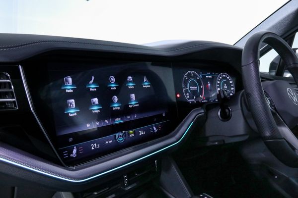 2023-Volkswagen-Touareg-30-TDI-V6-Executive image:12