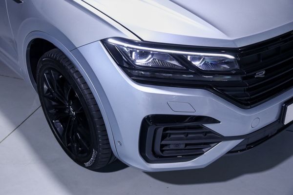 2023-Volkswagen-Touareg-30-TDI-V6-Executive image:4