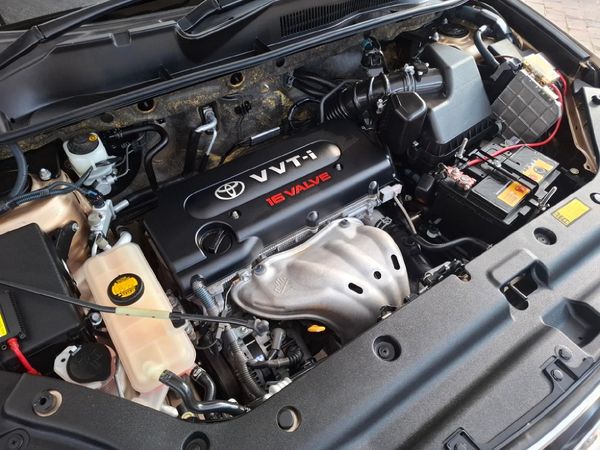 2013-Toyota-RAV4-20-VX-Auto image:7