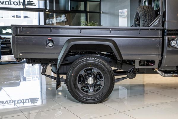 2026-Toyota-Land-Cruiser-79-42-D-Single-Cab image:12