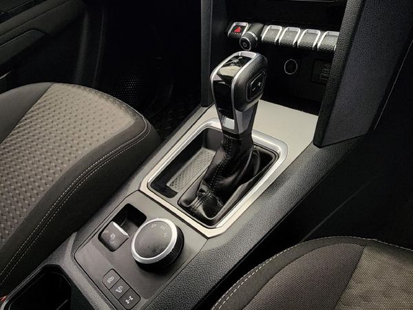2025-Volkswagen-Amarok-20-TDI-125kW-4Motion-Life-Auto-Double-Cab image:12