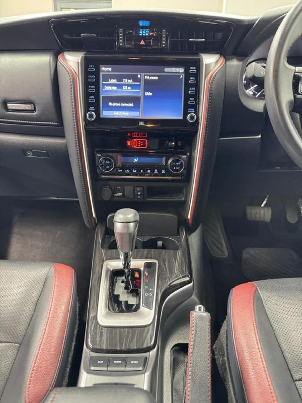 2023-Toyota-Fortuner-28-GD-6-VX-Auto image:15