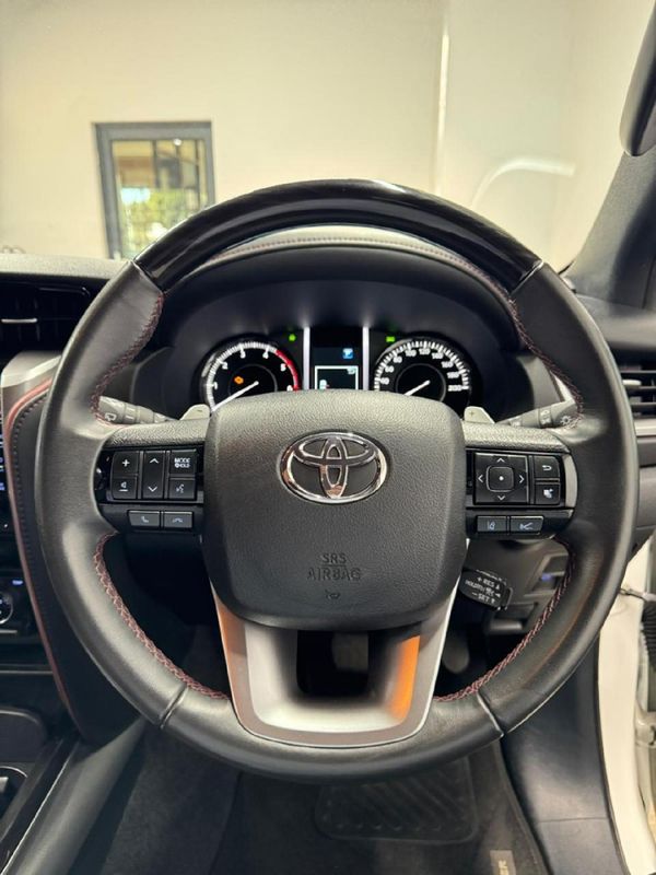 2023-Toyota-Fortuner-28-GD-6-VX-Auto image:19