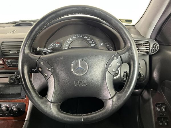 2002-Mercedes-Benz-C-Class-C-240T-Elegance-Auto image:11