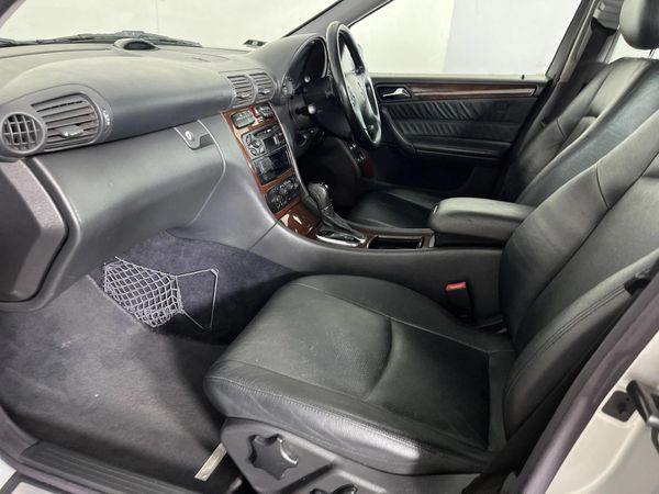 2002-Mercedes-Benz-C-Class-C-240T-Elegance-Auto image:8