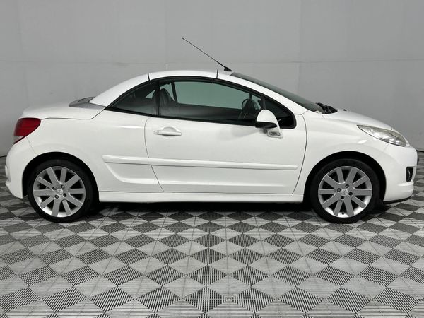 2013-Peugeot-207-CC-16-Sport-II image:14