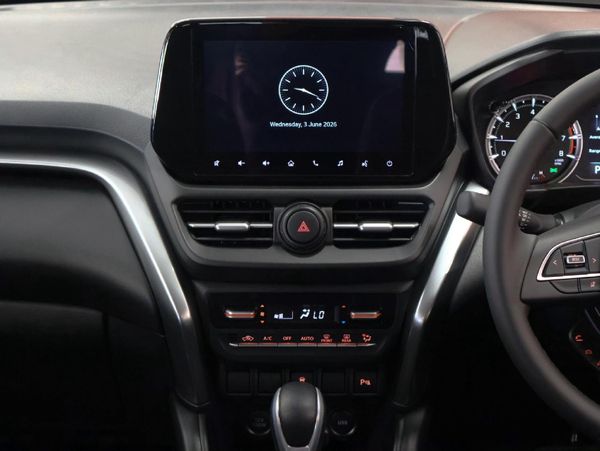2026-Toyota-Urban-Cruiser-15-XR-Auto image:12