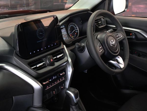 2026-Toyota-Urban-Cruiser-15-XR-Auto image:15