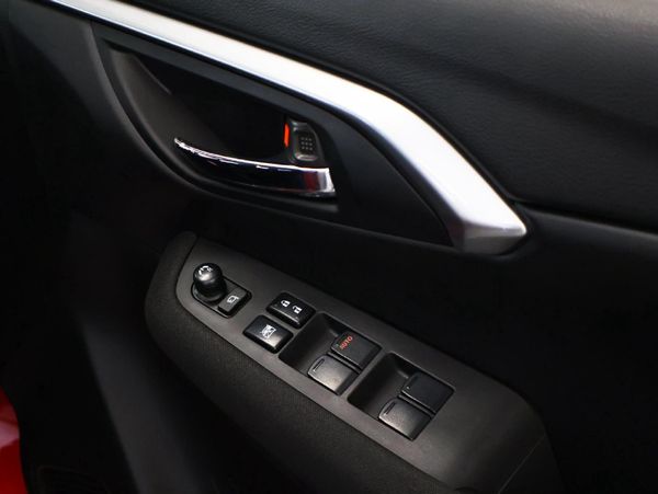 2026-Toyota-Urban-Cruiser-15-XR-Auto image:20