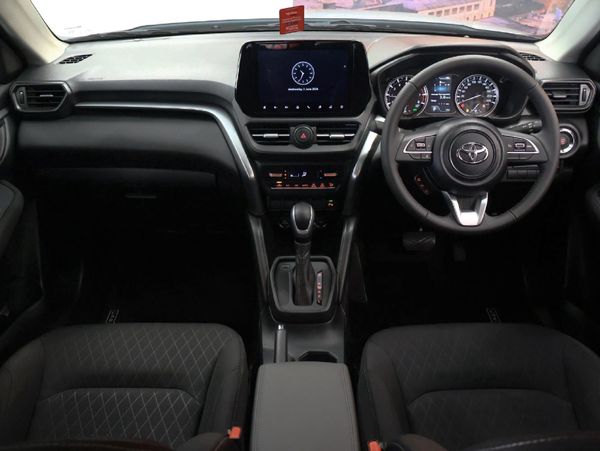 2026-Toyota-Urban-Cruiser-15-XR-Auto image:13