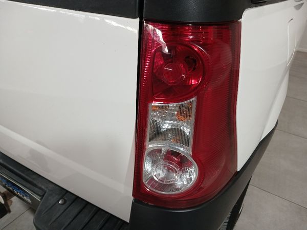 2021-Nissan-NP200-16-AC-Safety-Pack image:7